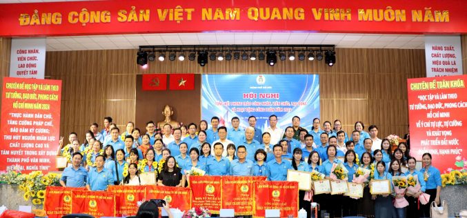 Khen thưởng 407 tập thể, cá nhân thành tích xuất sắc phong trào công nhân, viên chức, lao động và hoạt động Công đoàn thành phố Thủ Đức năm 2024.